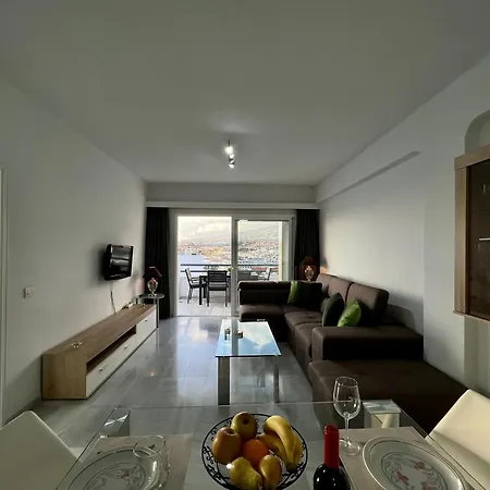 Luxury Penthouse 652 With Beautiful Views In Club Atlantis Apartment Costa Adeje (Tenerife)